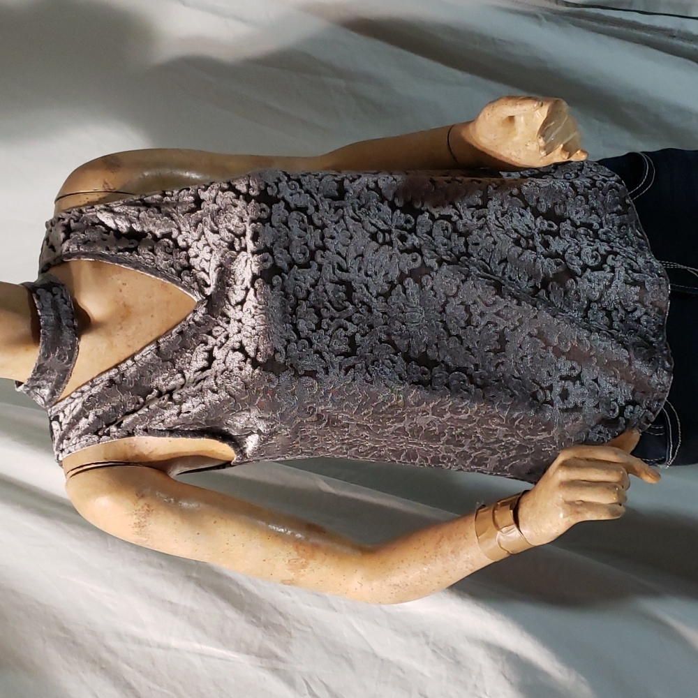 A. Byer Crushed Velvet Choker V-Neck Sleeveless Grey Tank Women's Size Small